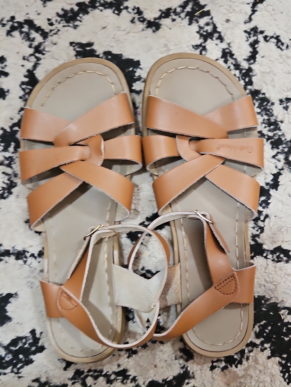Saltwater Tan Knotted Leather Ankle-Strap Sandals